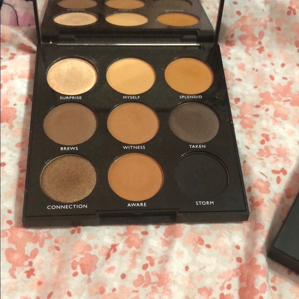 Morphe eye shadow pallet